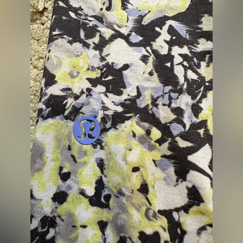 Women’s Lululemon Drawstring Multicolor Floral Da… - image 8